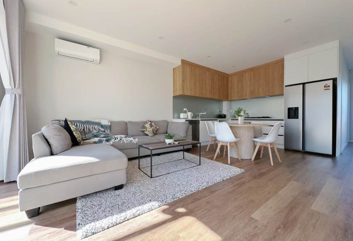 Time to Move On — Vendor Says SELL, freehold 3 beds 3 baths home, minutes from school, shops, 44C Joshua Carder Drive, Hobsonville, Auckland