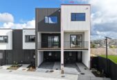 Brandnew 3 beds home, Just a short distance to Browns Bay Beach and Albany Mall, 32 Kanapa Road, Northcross, Auckland