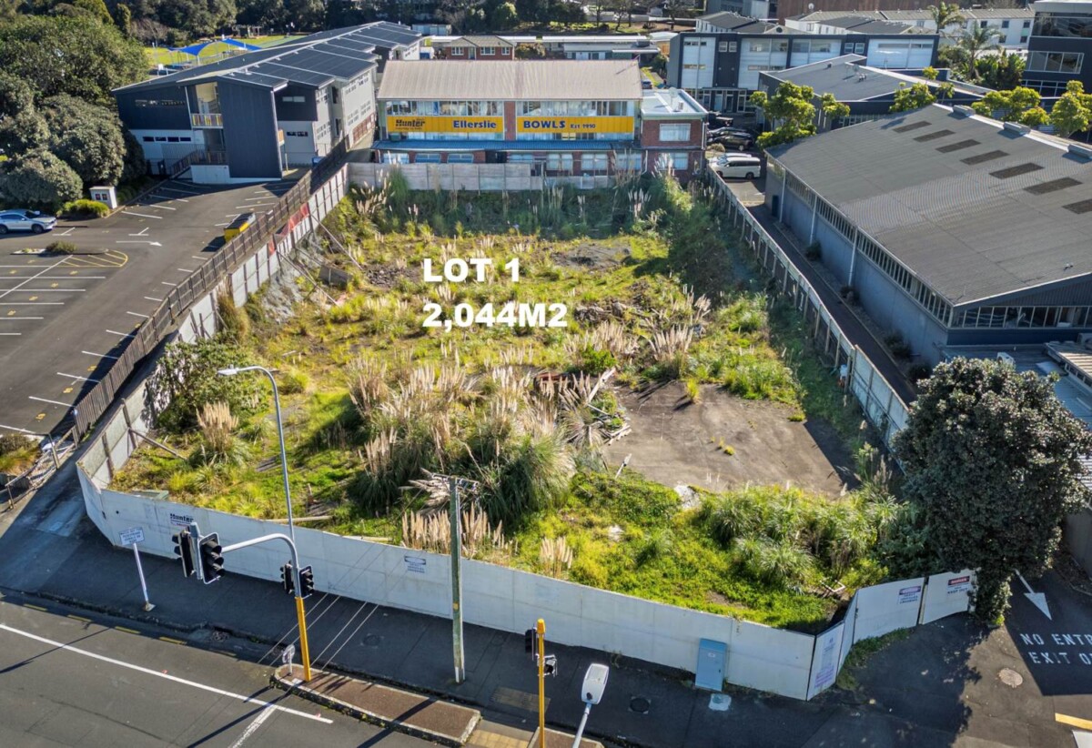 MORTGAGEE SALE, 6705m² land, Two Titles, Lot 1 – 2044m² and Lot 2 – 4661m², both essentially level with flexible Business Mixed-Use Zoning. 20-20A Kalmia Street, Ellerslie, Auckland