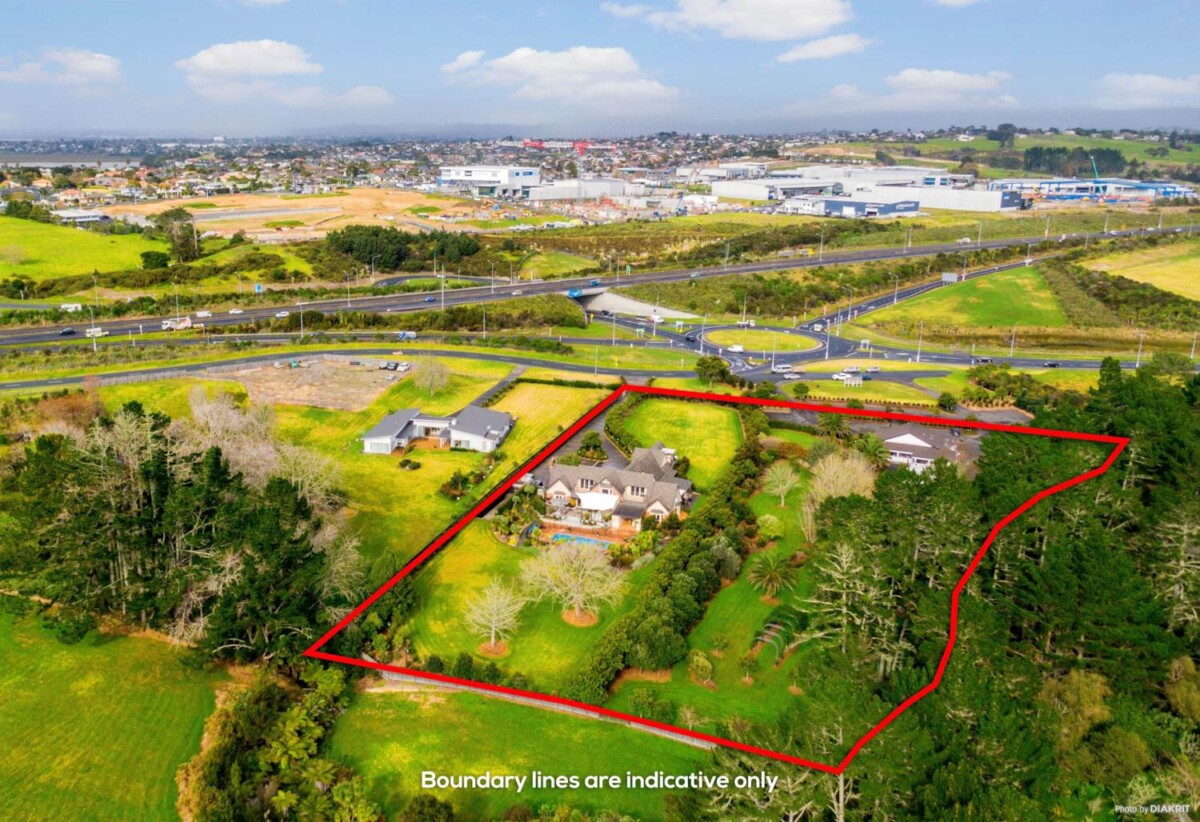 6 beds (5+1) lifestyle on 1.6365ha land, Approx. 2/3 of the property operates as Brigham Creek Café & Restaurant as an event venue, Generating a income of approx. $200,000 per year, 1 Sinton Road, Hobsonville, Auckland