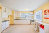 3 beds house on 900m² section, live, do-up, develop, Ignore CV of $1.375M, motivated vendors want it sold fast, 27A Range View Road, Mt Albert, Auckland
