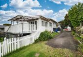 6 beds (4+2) house on 1105m2, walks to Lynn Mall, Zoned Residential – Terrace Housing and Apartment Building, 3199 Great North Road, New Lynn, Auckland