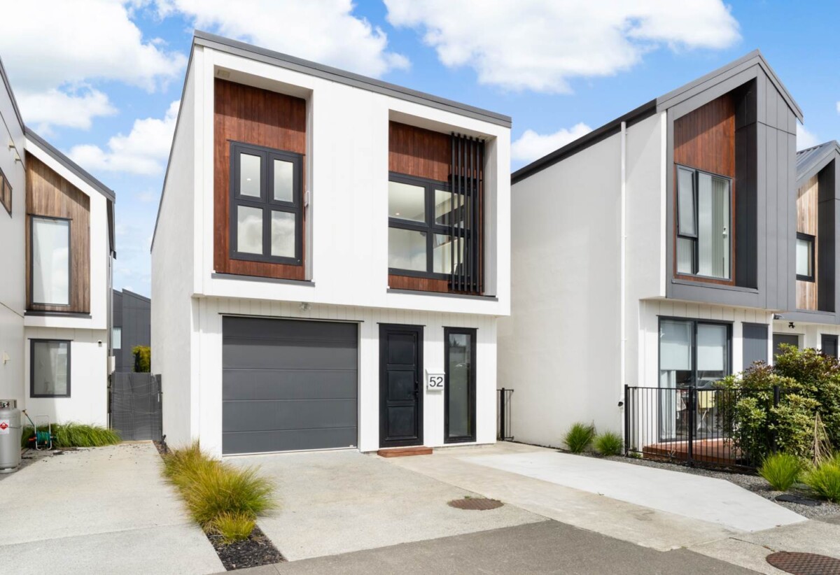 Quality 4 Bedroom & Garage – Whenuapai School Zone, with transferable Master Builders Full-Cover Guarantee, 52 Tahetoka Street, Westgate, Auckland