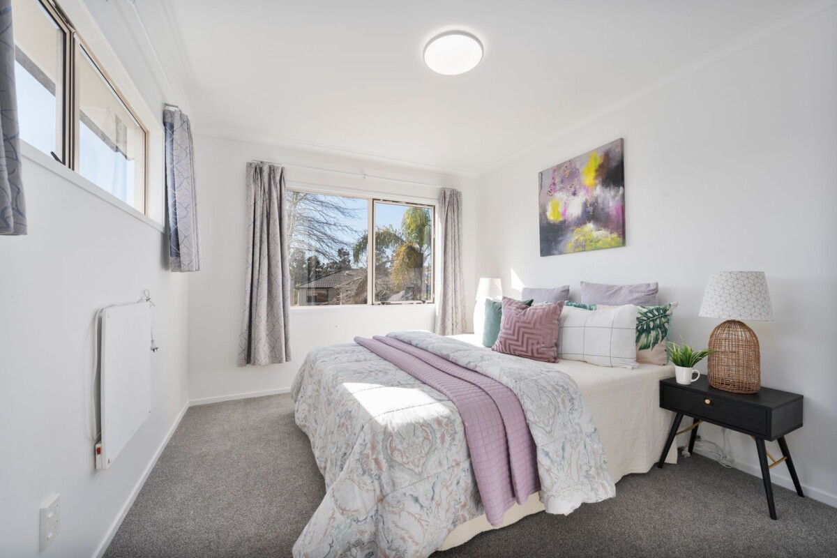 Vendors Have Purchased-Must sell, excellent school zone, Once in 11 years, 4 beds house on 700m2 section, 42 Lake Panorama Drive Henderson, Auckland