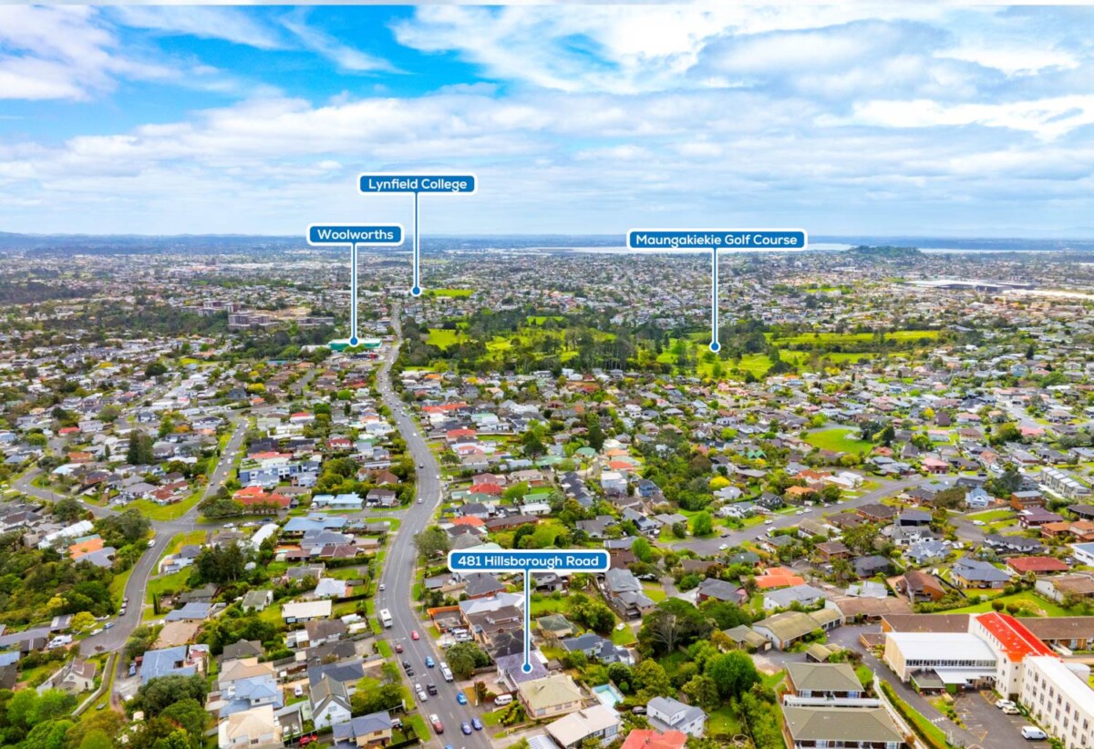 Motivated sellers, Stunning Sea & City Views, 3 beds house on 1037m², live or develop, 481 Hillsborough Road, Hillsborough, Auckland