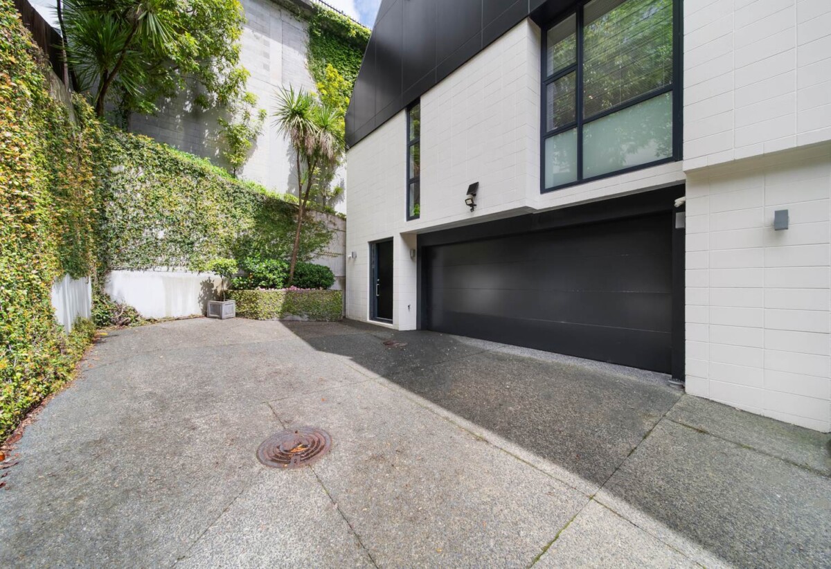 Double Grammar school zone, Quality 3 beds home, Constructed with concrete block and aluminium cladding, 43 Scarborough Terrace, Parnell, Auckland