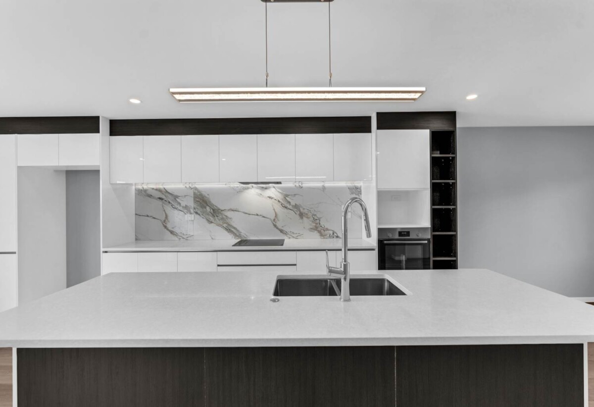Brandnew contemporary 3-level 2 beds 2 baths townhouse, Great location, 5/24 Aberfeldy Avenue, Highland Park, Auckland