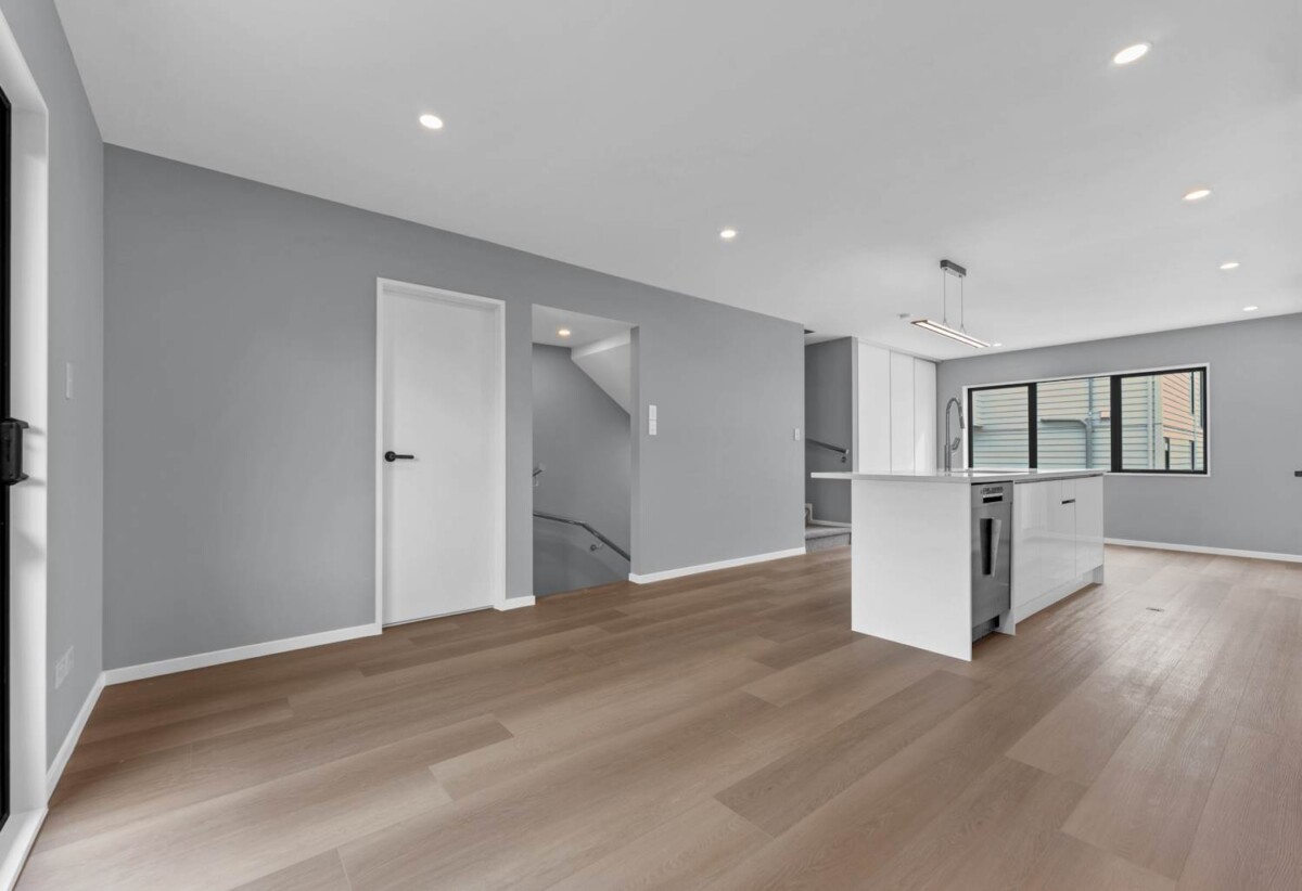 Brandnew contemporary 3-level 2 beds 2 baths townhouse, Great location, 5/24 Aberfeldy Avenue, Highland Park, Auckland