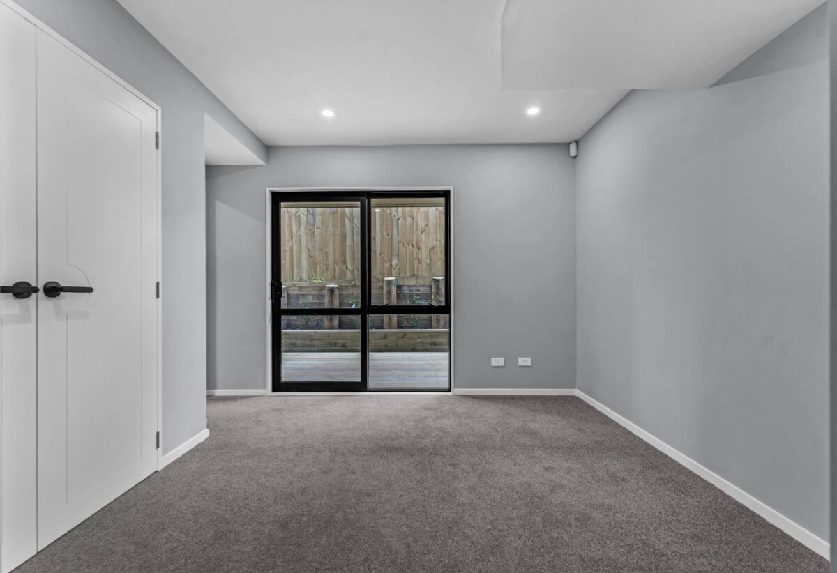 Brandnew contemporary 3-level 2 beds 2 baths townhouse, Great location, 5/24 Aberfeldy Avenue, Highland Park, Auckland
