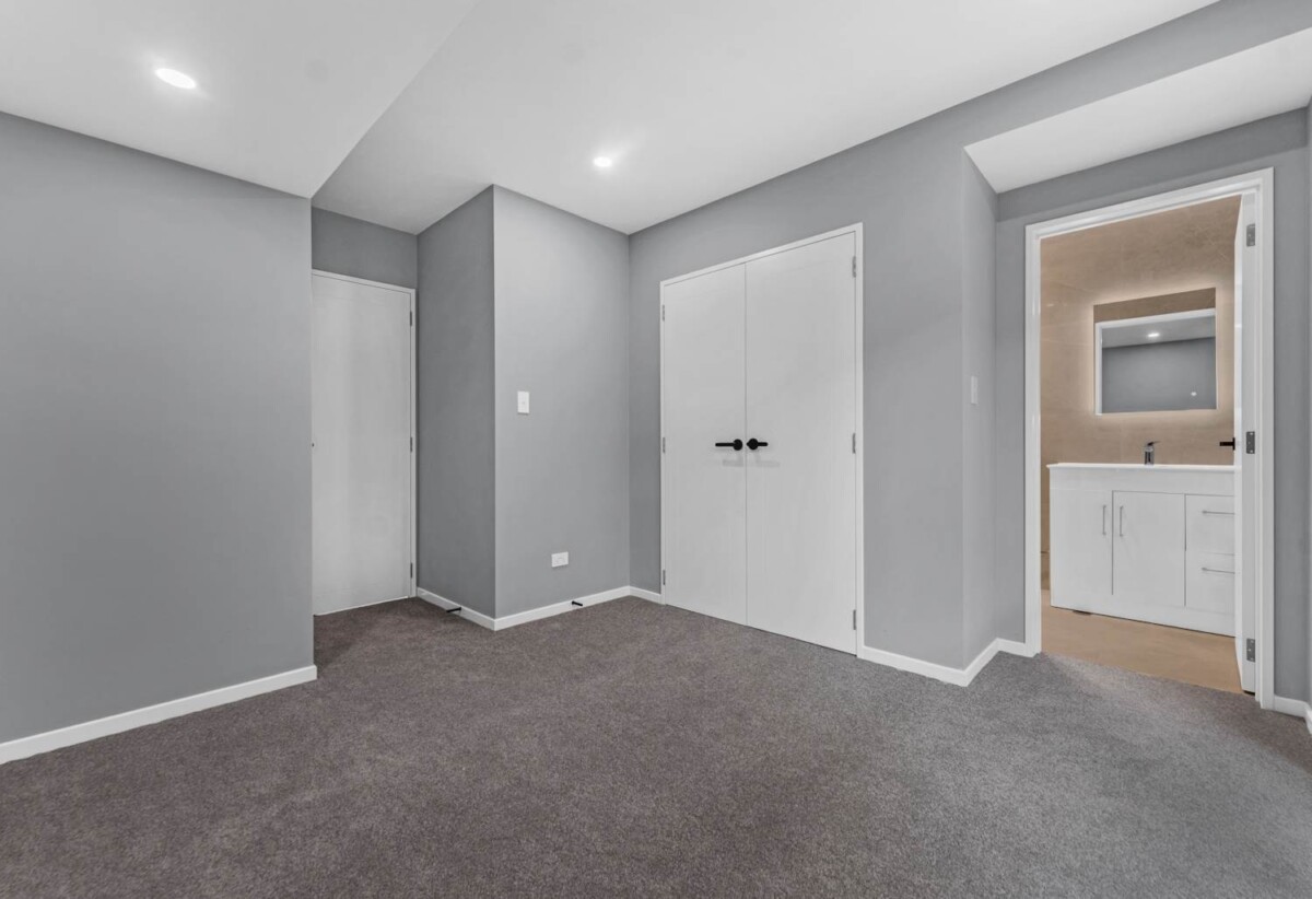 Brandnew contemporary 3-level 2 beds 2 baths townhouse, Great location, 5/24 Aberfeldy Avenue, Highland Park, Auckland