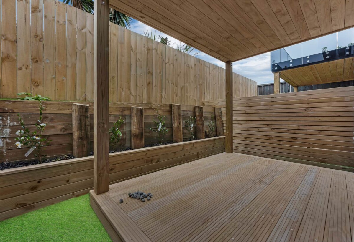 Brandnew contemporary 3-level 2 beds 2 baths townhouse, Great location, 5/24 Aberfeldy Avenue, Highland Park, Auckland