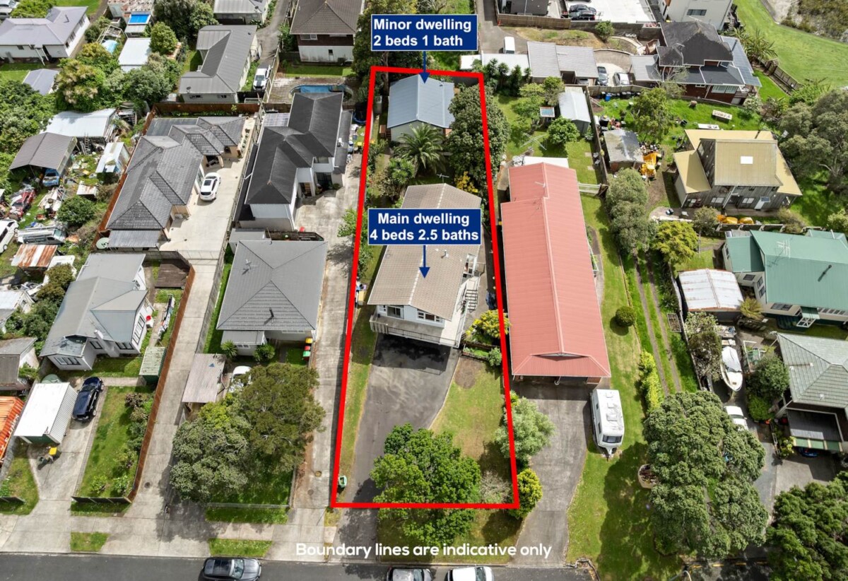 Coastal Home & Income 269m² 6 bedrooms on 918m² section, 2 dwellings on 1 title, 22 Beihlers Road, Weymouth, Auckland