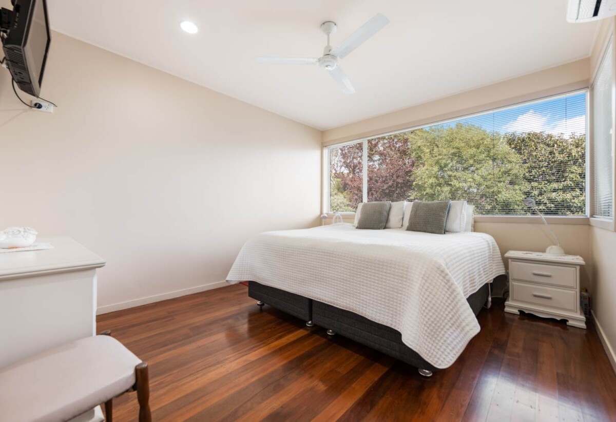 3 beds house on 875m² section, Solid Home, Prime Howick Location, 13 Juliet Avenue, Howick, Auckland