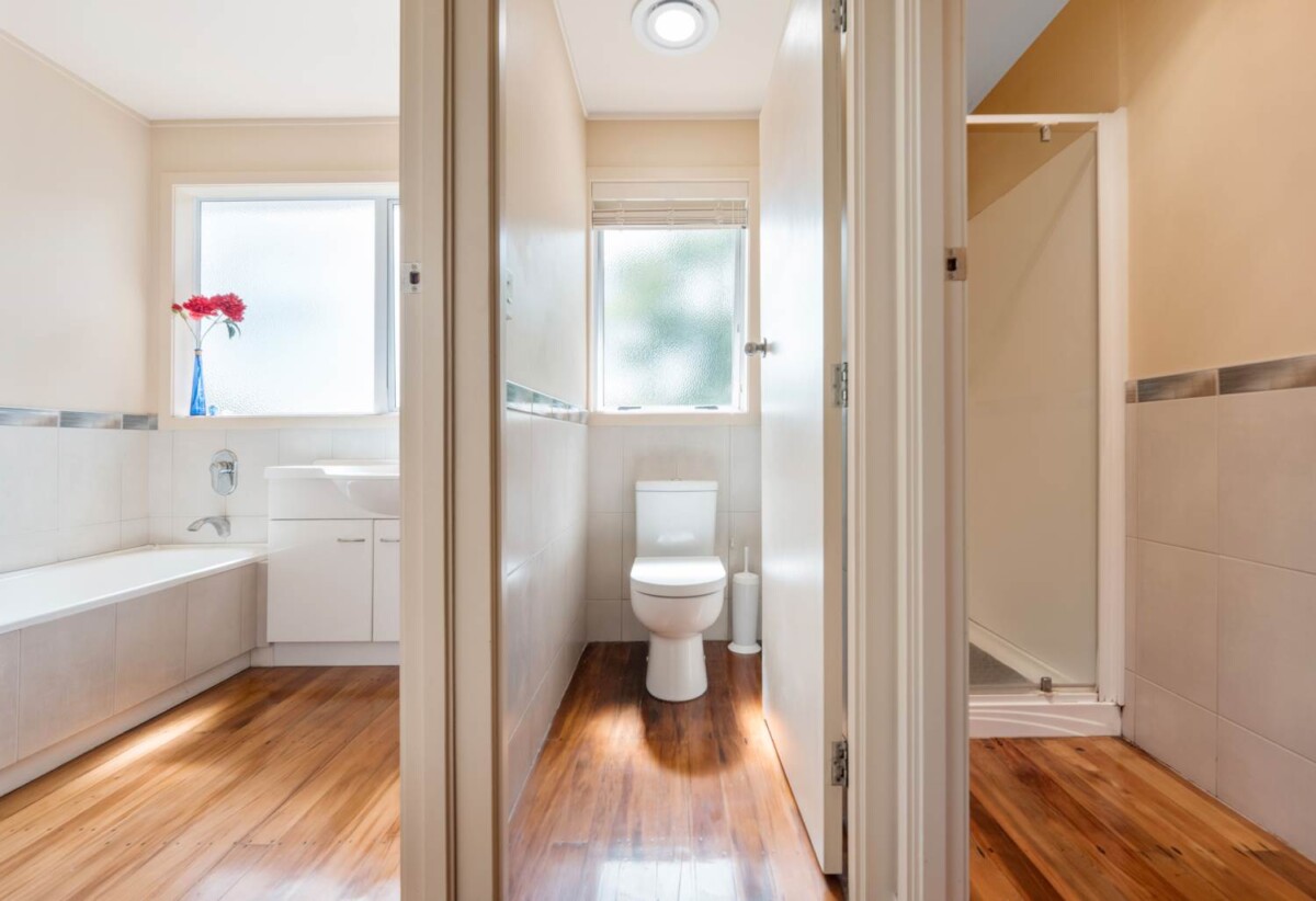 3 beds house on 875m² section, Solid Home, Prime Howick Location, 13 Juliet Avenue, Howick, Auckland