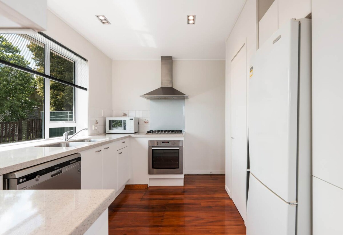 3 beds house on 875m² section, Solid Home, Prime Howick Location, 13 Juliet Avenue, Howick, Auckland