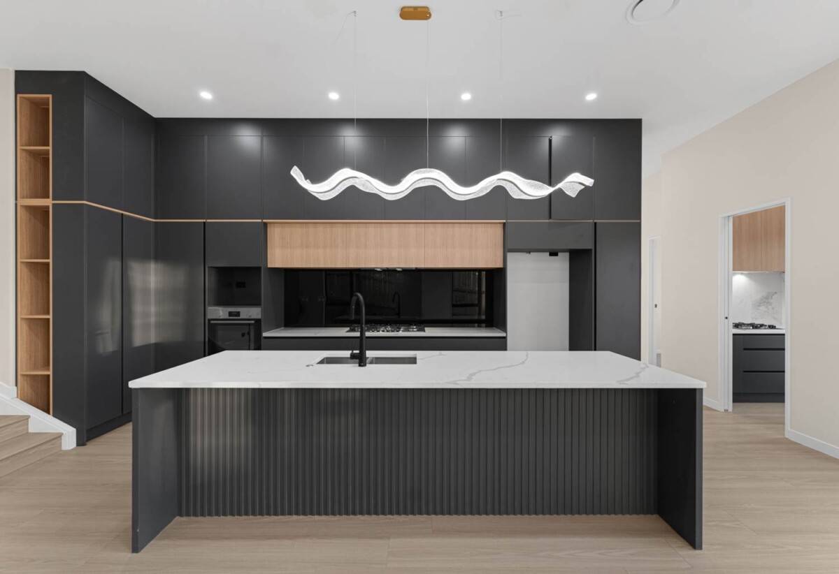 Brandnew 7 bedrooms house (include 2 bedrooms granny with own kitchen, sitting room, separate access), 29 Black Shed Road, Flat Bush, Auckland