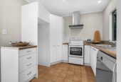 Must sell, Freehold 3 beds house on 423m² section, Moments from Sylvia Park Mall, 235A Penrose Road, Mt Wellington, Auckland