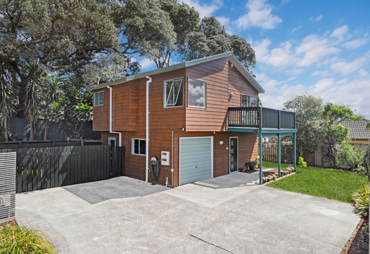 Must sell, Freehold 3 beds house on 423m² section, Moments from Sylvia Park Mall, 235A Penrose Road, Mt Wellington, Auckland