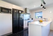 4 beds home, Everything Within Easy Reach, 1C Bollard Avenue, Mt Albert, Auckland