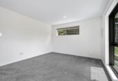 Legal Home & Flat, 6 beds (5+1) house on 675m² section, 38 Makora Road, Massey, Auckland