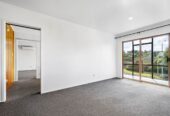 Legal Home & Flat, 6 beds (5+1) house on 675m² section, 38 Makora Road, Massey, Auckland