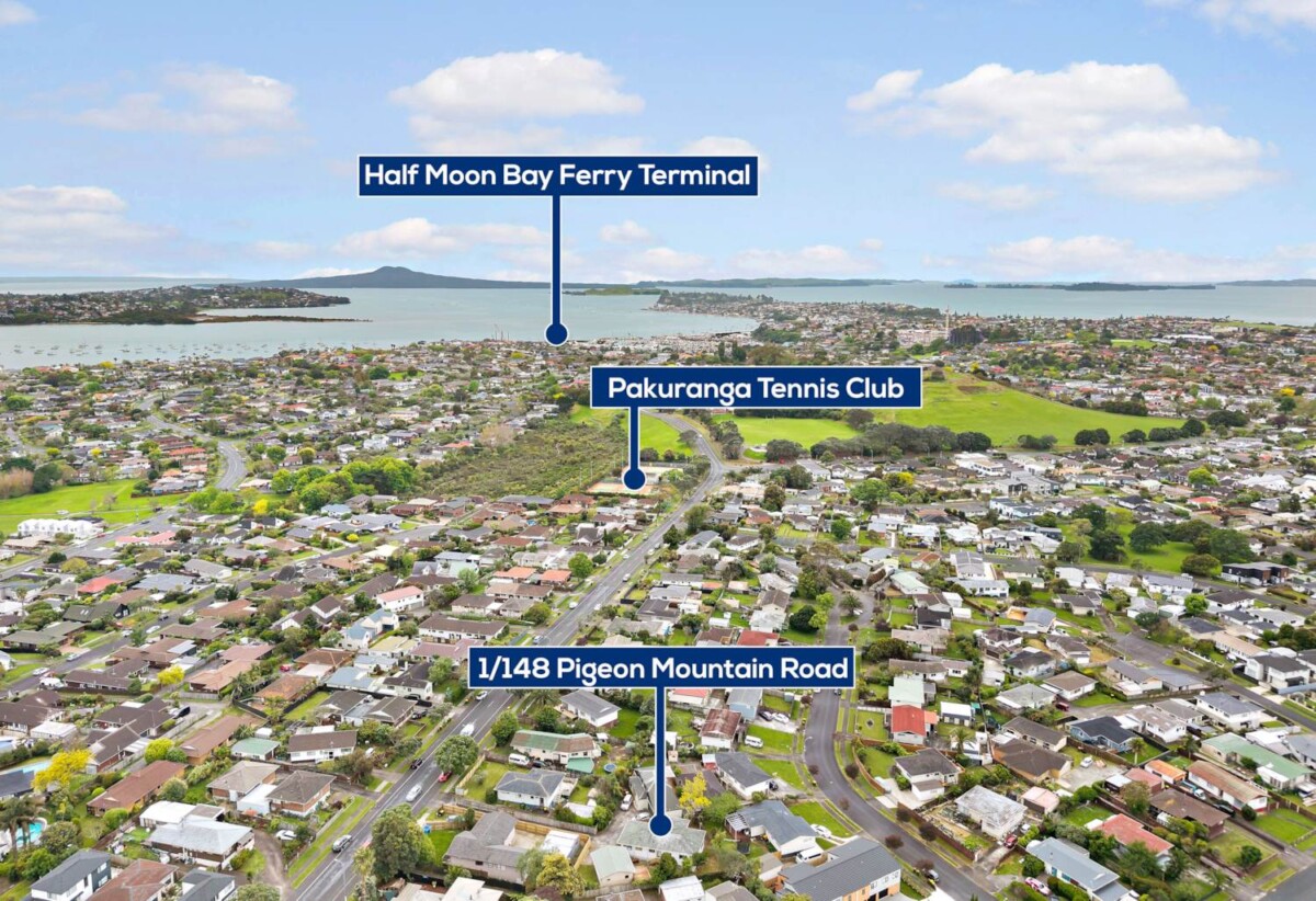 Motivated vendor, Renovated 4 beds 2 baths house standalone double garage, close to schools, parks, beach, golf club, Zoned for Wakaaranga Primary School, Farm Cove Intermediate and Pakuranga College, 1/148 Pigeon Mountain Road, Half Moon Bay, Auckland