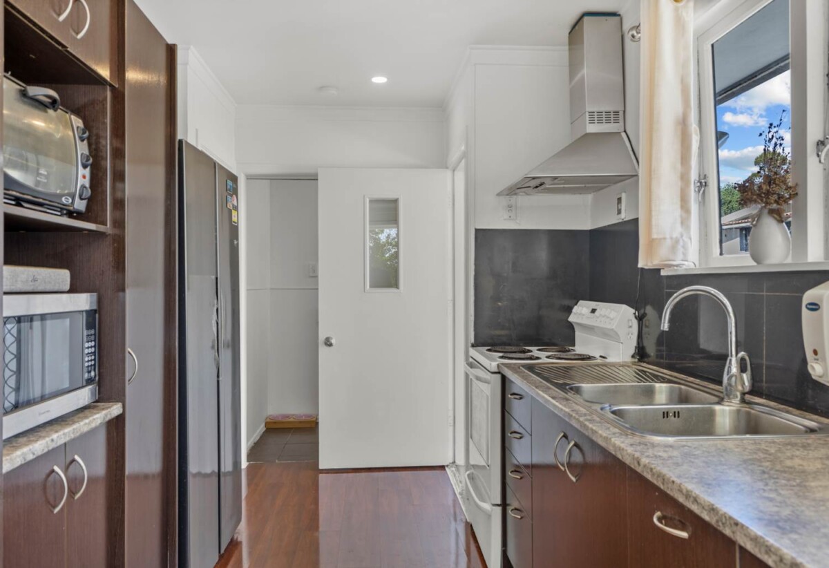 Vendors packed and ready for their next chapter, Freehold 3 beds house on 394m² section, 55 Smiths Avenue, Papakura, Auckland