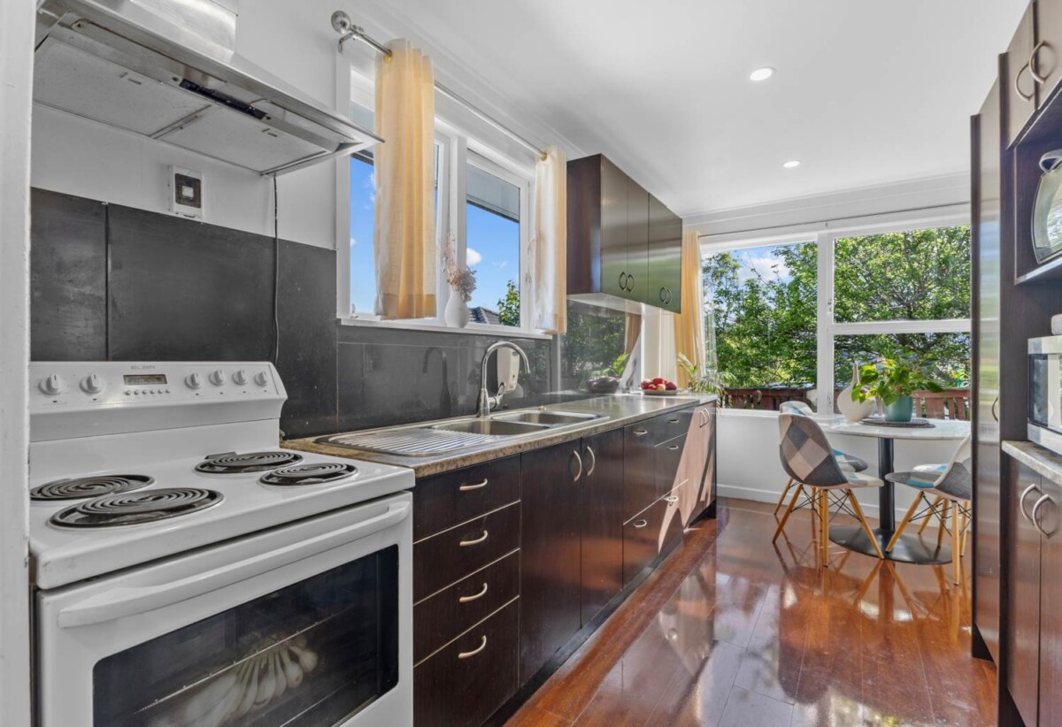 Vendors packed and ready for their next chapter, Freehold 3 beds house on 394m² section, 55 Smiths Avenue, Papakura, Auckland
