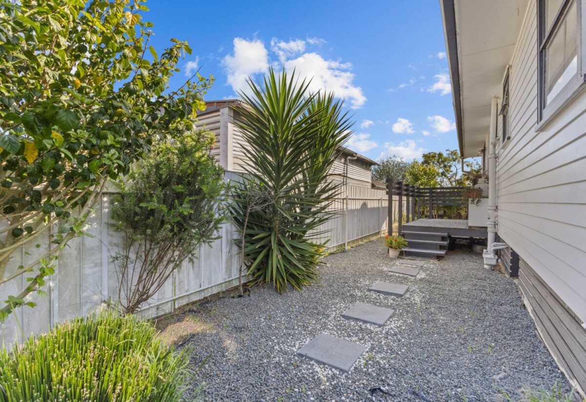 Vendors packed and ready for their next chapter, Freehold 3 beds house on 394m² section, 55 Smiths Avenue, Papakura, Auckland