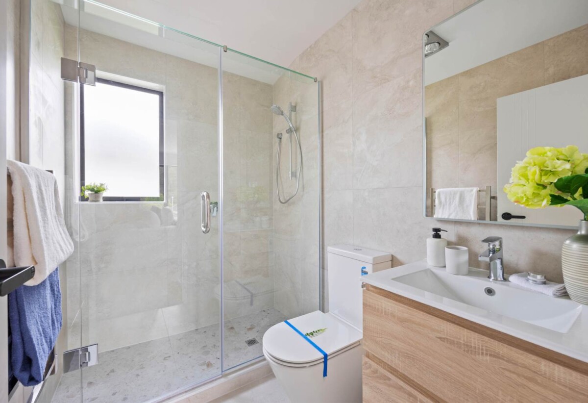 Halo 10-Year Residential Guarantee, Moe-in ready, Brandew 3 beds home, walks to school, minutes from Glenfield Mall, Lot 1/71 Simon Ellice Drive, Bayview, Auckland