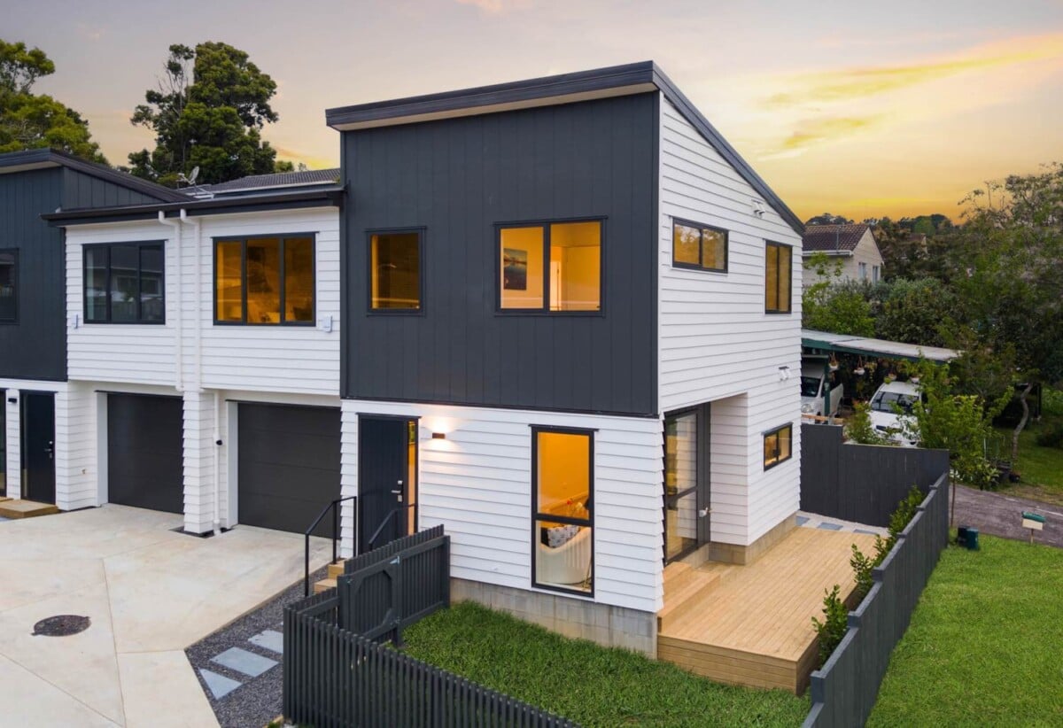 Halo 10-Year Residential Guarantee, Moe-in ready, Brandew 3 beds home, walks to school, minutes from Glenfield Mall, Lot 1-4/71 Simon Ellice Drive, Bayview, Auckland