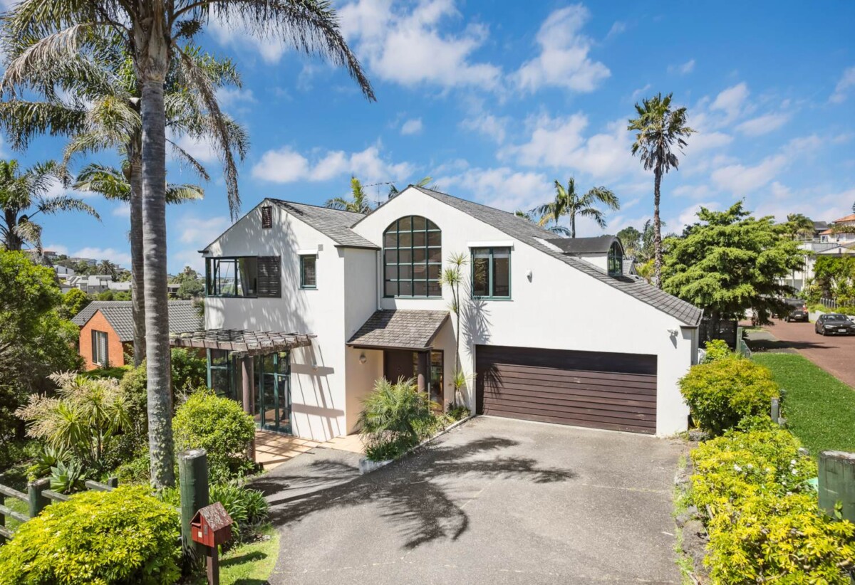 Walk to Rangitoto College, Sea Views, 5 beds house on 650m2 section, live & development potential, 44 Penguin Drive, Murrays Bay, Auckland