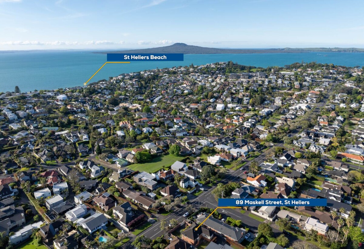 5 beds brick house on 440m² section, a huge basement area, live or do-up, 89 Maskell Street, St Heliers, Auckland