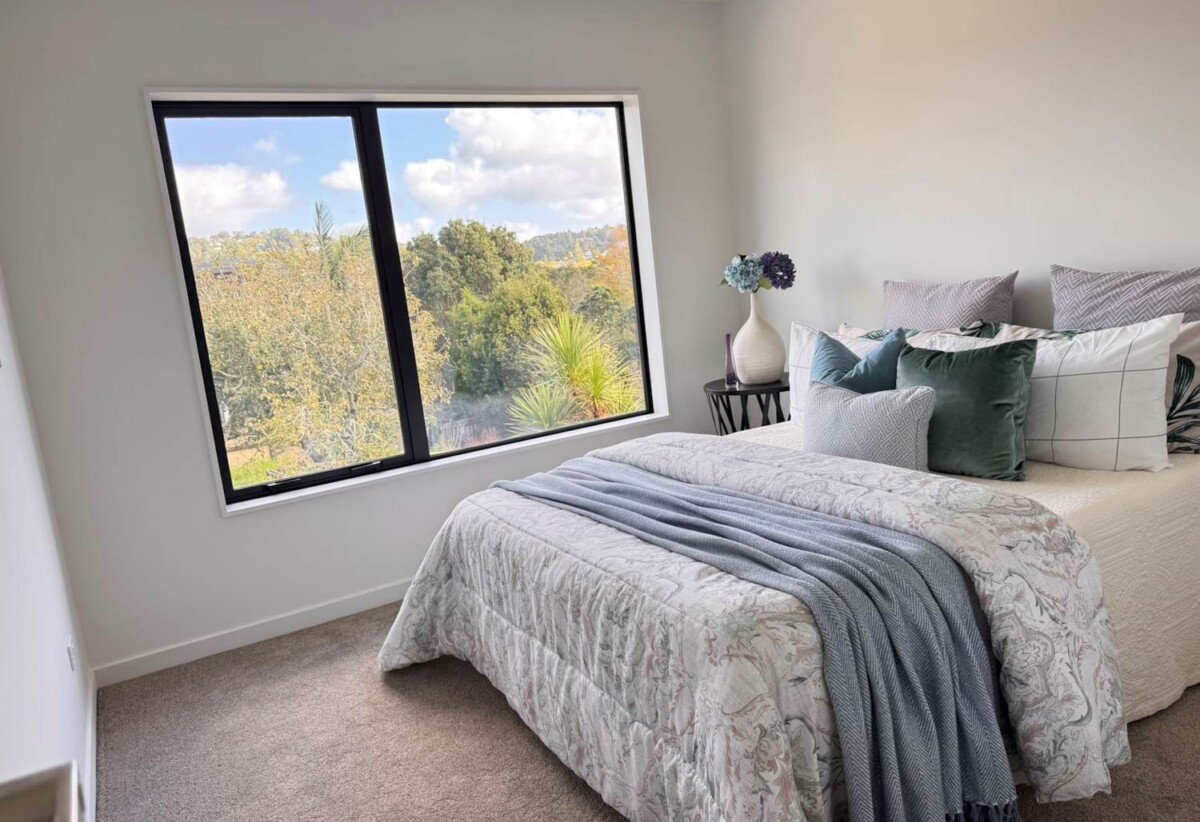 Brandnew, Freehold, Free Standing 5 beds home, Close to Green Bay & New Lynn shopping centres, 21D Barron Drive, Green Bay, Auckland