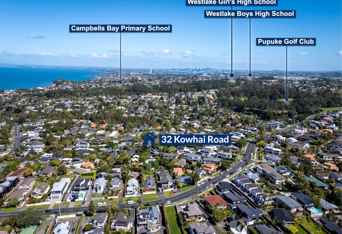 Rangitoto &double Westlake schools zone, Two Freehold titles(2 x 2beds): total 951m² land, 1&2/32 Kowhai Road, Campbells Bay, Auckland