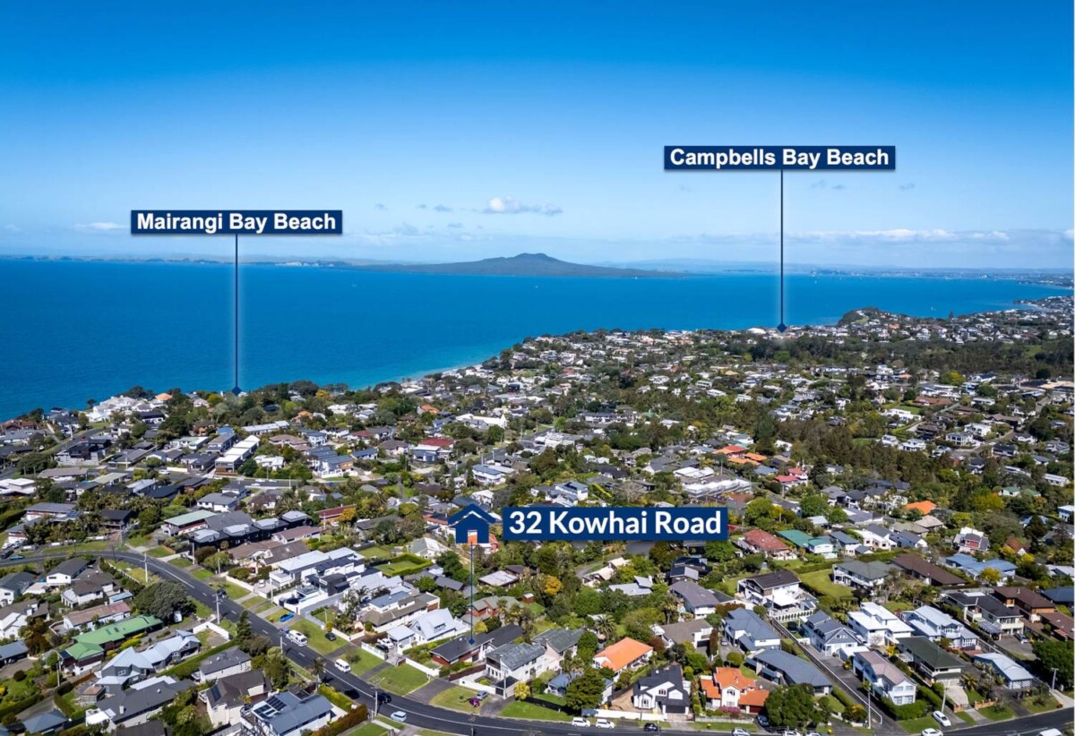 Rangitoto &double Westlake schools zone, Two Freehold titles(2 x 2beds): total 951m² land, 1&2/32 Kowhai Road, Campbells Bay, Auckland