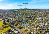 Once in 55 years, walks to One Tree Hill, 3 beds house on 855m² section, Renovated modern kitchen, live or develop, 134 Mount Smart Road, Onehunga, Auckland