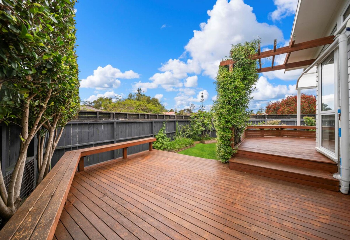 Double Westlake schools zone, 3 beds house, minutes to Milford Centre, 1/1 Tyne Road, Forrest Hill, Auckland