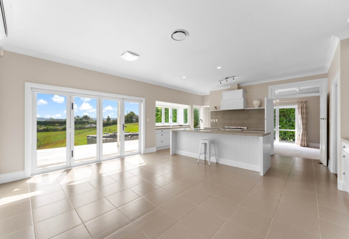 MORTGAGEE SALE, Renovated 182m² 4 beds lifestyle house on 2.0107ha land, 501 Ridge Road, Riverhead, Auckland