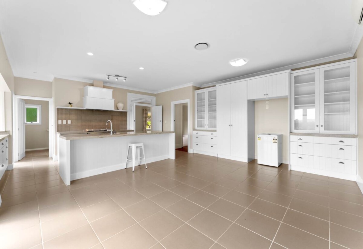 MORTGAGEE SALE, Renovated 182m² 4 beds lifestyle house on 2.0107ha land, 501 Ridge Road, Riverhead, Auckland