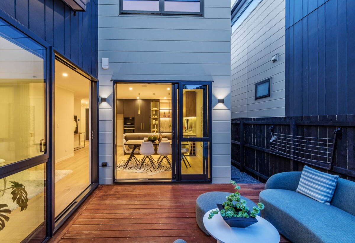 10-Year Master Build Guarantee, Double Westlake school zone, Brand-new, freehold, standalone 4 beds home, Central air conditioning, 42 Gordon Avenue, Milford, Auckland