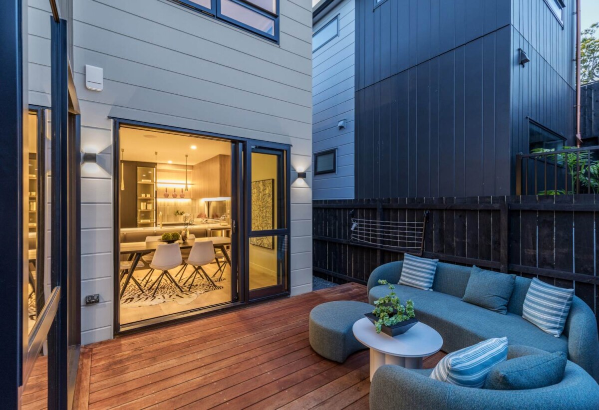 10-Year Master Build Guarantee, Double Westlake school zone, Brand-new, freehold, standalone 4 beds home, Central air conditioning, 42 Gordon Avenue, Milford, Auckland