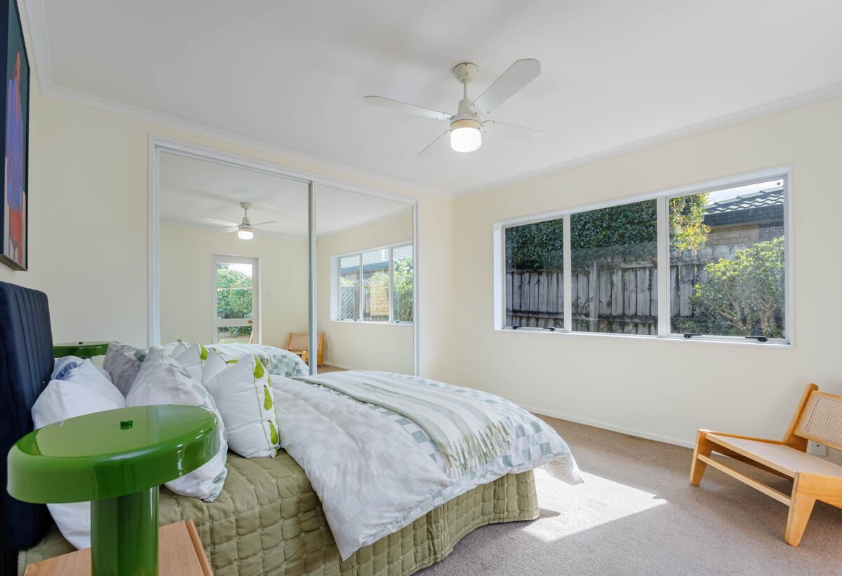 Walks to Kristin and Pinehurst Schools, minutes to Albany Mall, 3 beds house on 531m² section, 37 Princeton Parade, Albany, Auckland