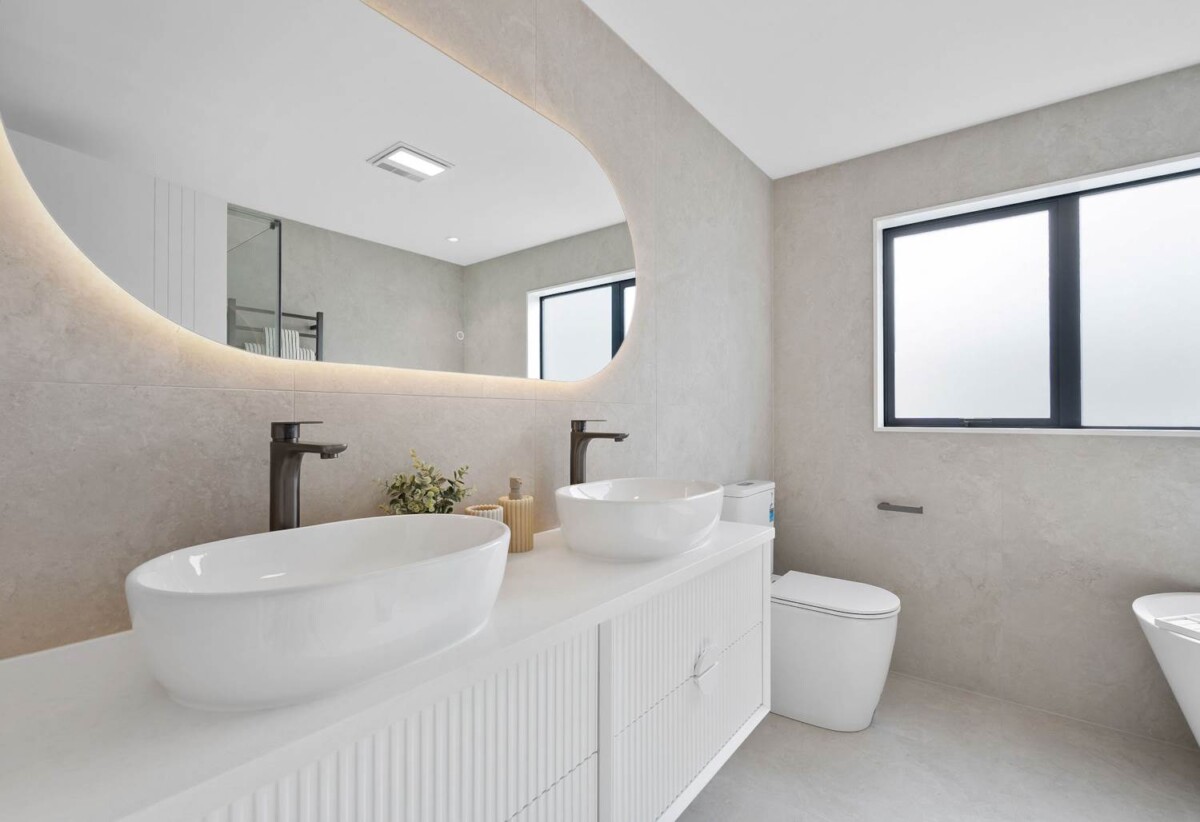 Rangitoto School Zone, 10-year Stamford build warranty, Brand-new, freehold, standalone 4 beds home, Central air conditioning, 5/129 Arran Road, Browns Bay, Auckland