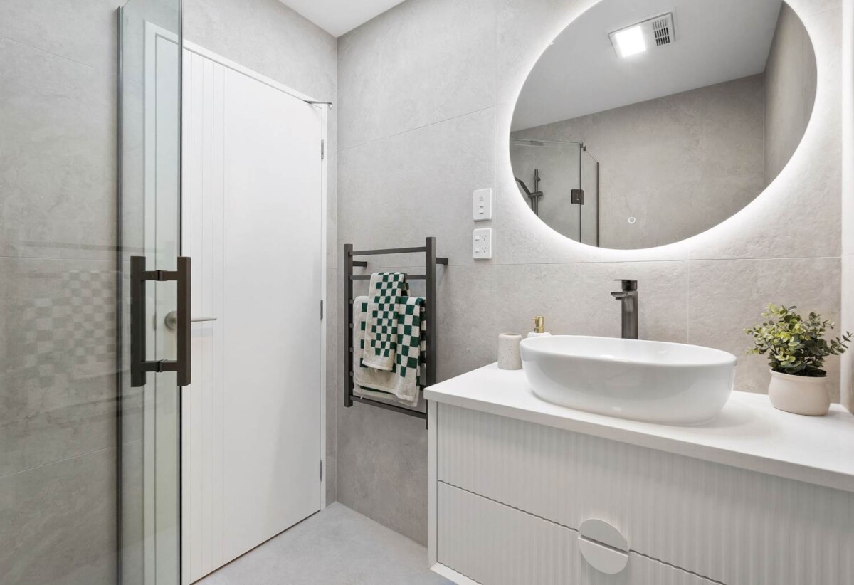 Rangitoto School Zone, 10-year Stamford build warranty, Brand-new, freehold, standalone 4 beds home, Central air conditioning, 3/129 Arran Road, Browns Bay, Auckland