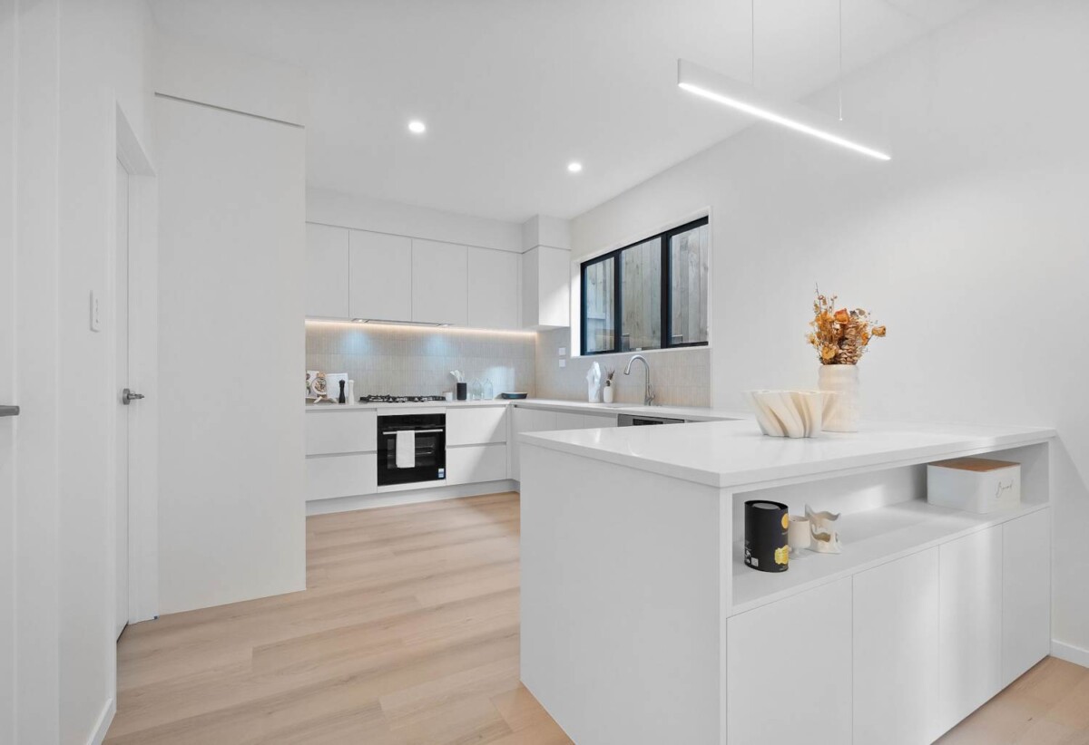 Rangitoto School Zone, 10-year Stamford build warranty, Brand-new, freehold, standalone 4 beds home, Central air conditioning, 3/129 Arran Road, Browns Bay, Auckland