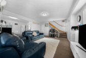 3 bedrooms home, Brandnew modern kitchen, everything you need is just minutes away, 2/116 Bradbury Road, Highland Park, Auckland
