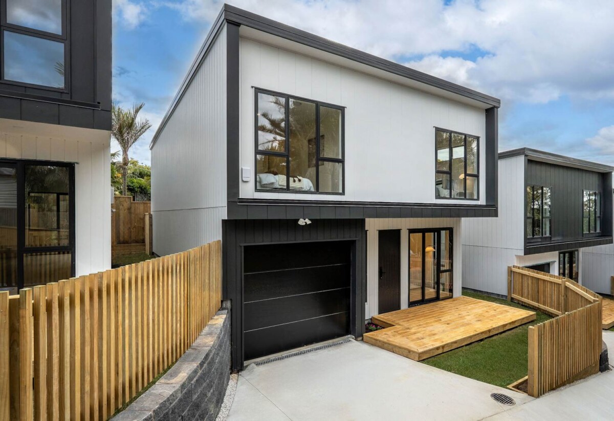 Rangitoto School Zone, 10-year Stamford build warranty, Brand-new, freehold, standalone 4 beds home, Central air conditioning, 4/129 Arran Road, Browns Bay, Auckland