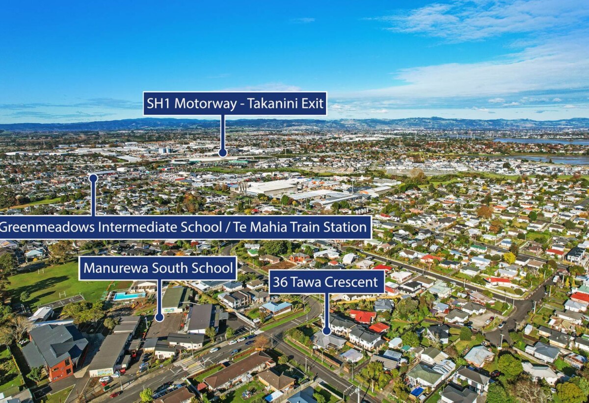 Currently tenanted, 3 beds house on 829m² section, live or develop, 36 Tawa Crescent, Manurewa, Auckland
