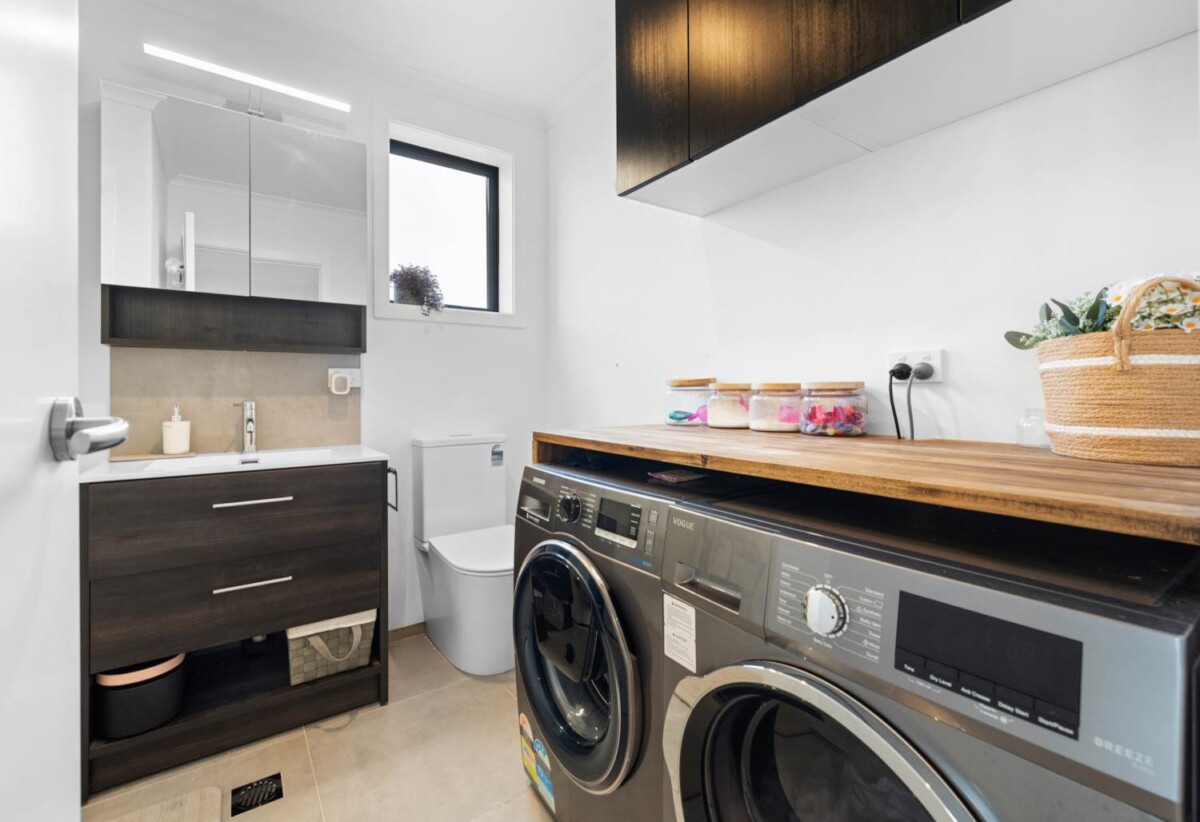 10-Year Master Build Guarantee, central air conditioning, 3 beds home, style, comfort, and convenience, 102 Te Tihi Street, Wiri, Auckland
